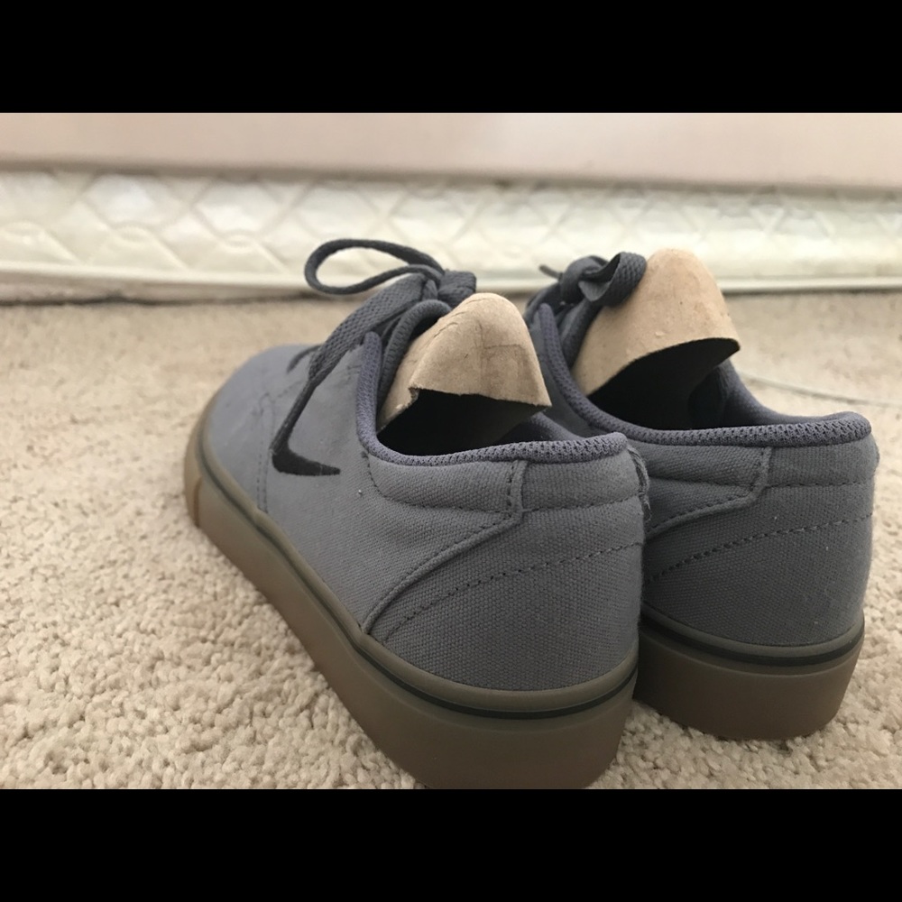 Nike SBs sz4